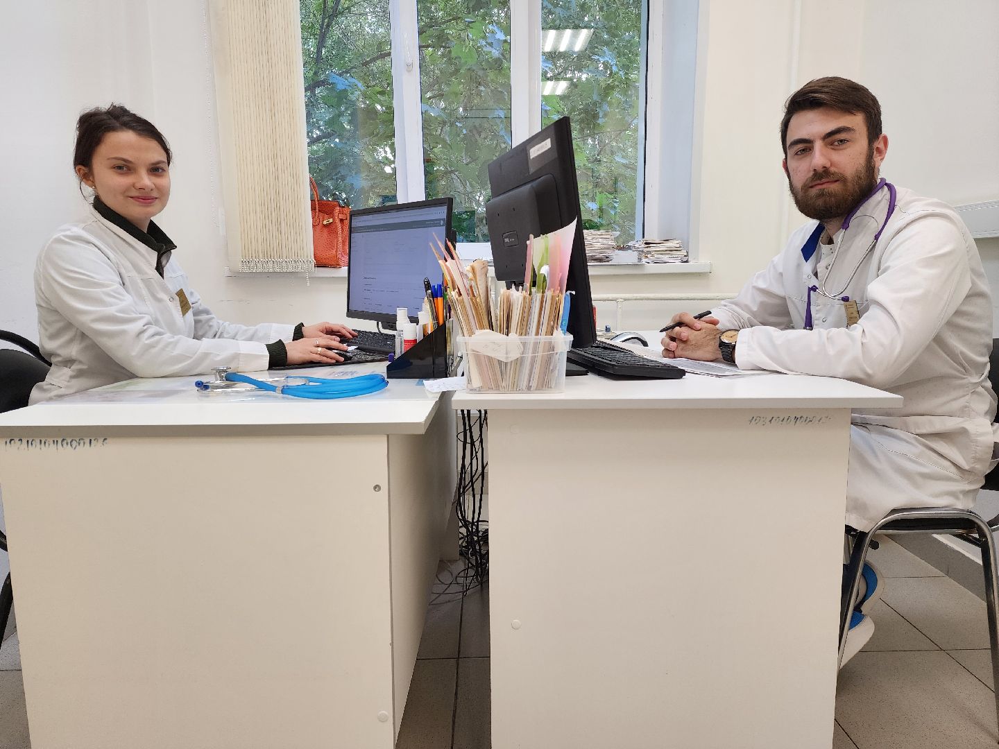 бронницы, медицина,семейная, пара, врачей,