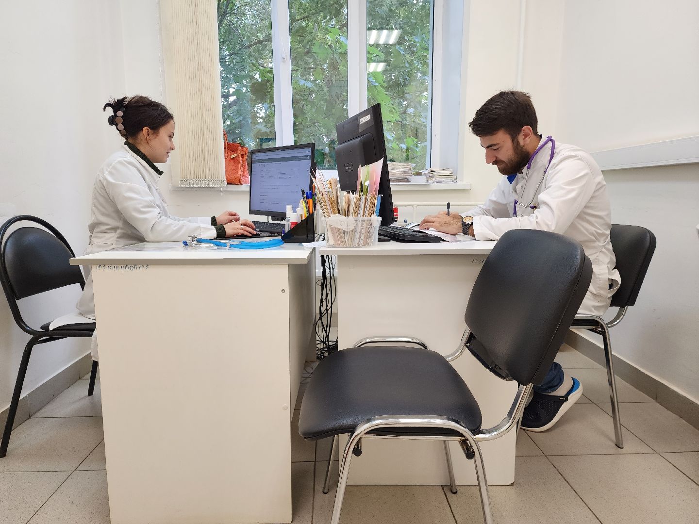 бронницы, медицина,семейная, пара, врачей,