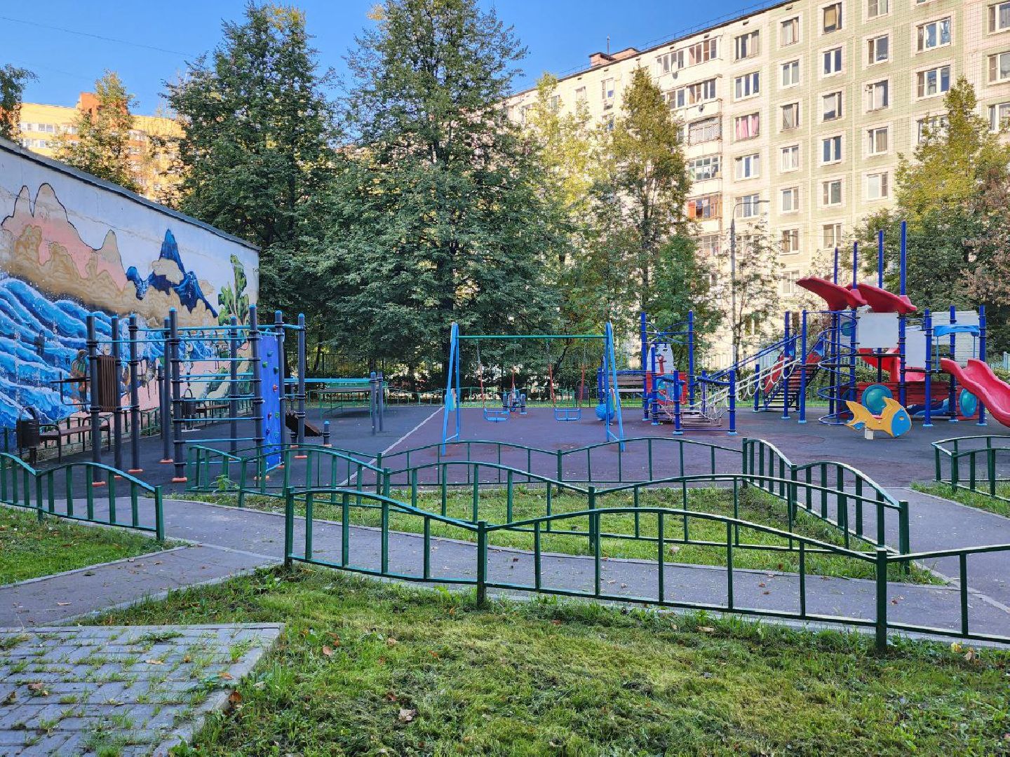 жкх, уборка дворов, покос травы, коммунальное хозяйство, дворыподмосковья,