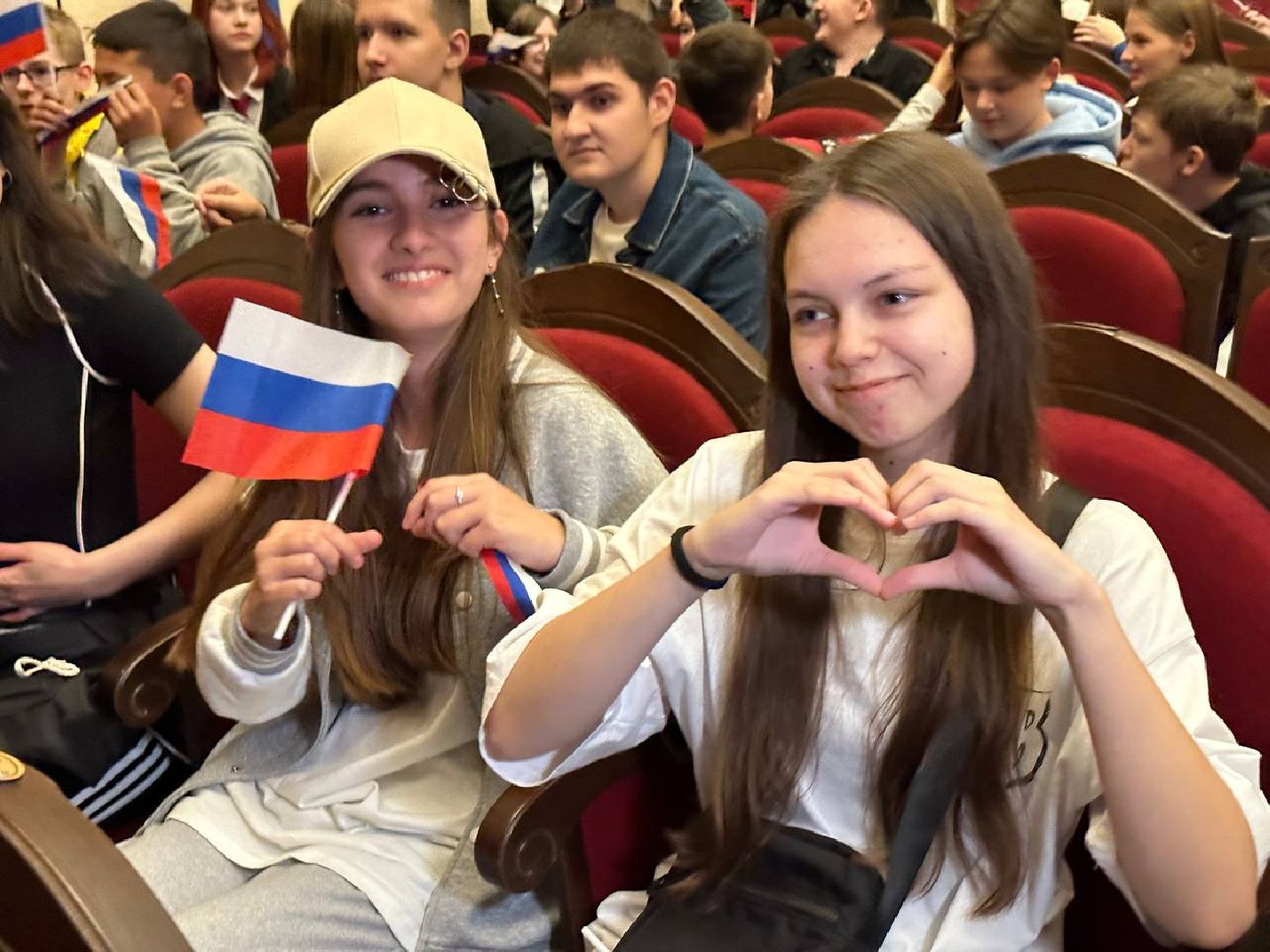 шоу дронов, патриотизм, патриотический проект, урок мужества