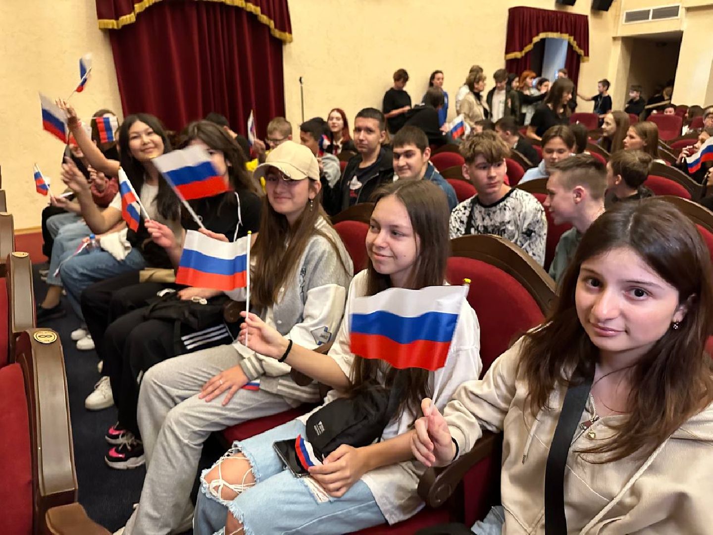 шоу дронов, патриотизм, патриотический проект, урок мужества