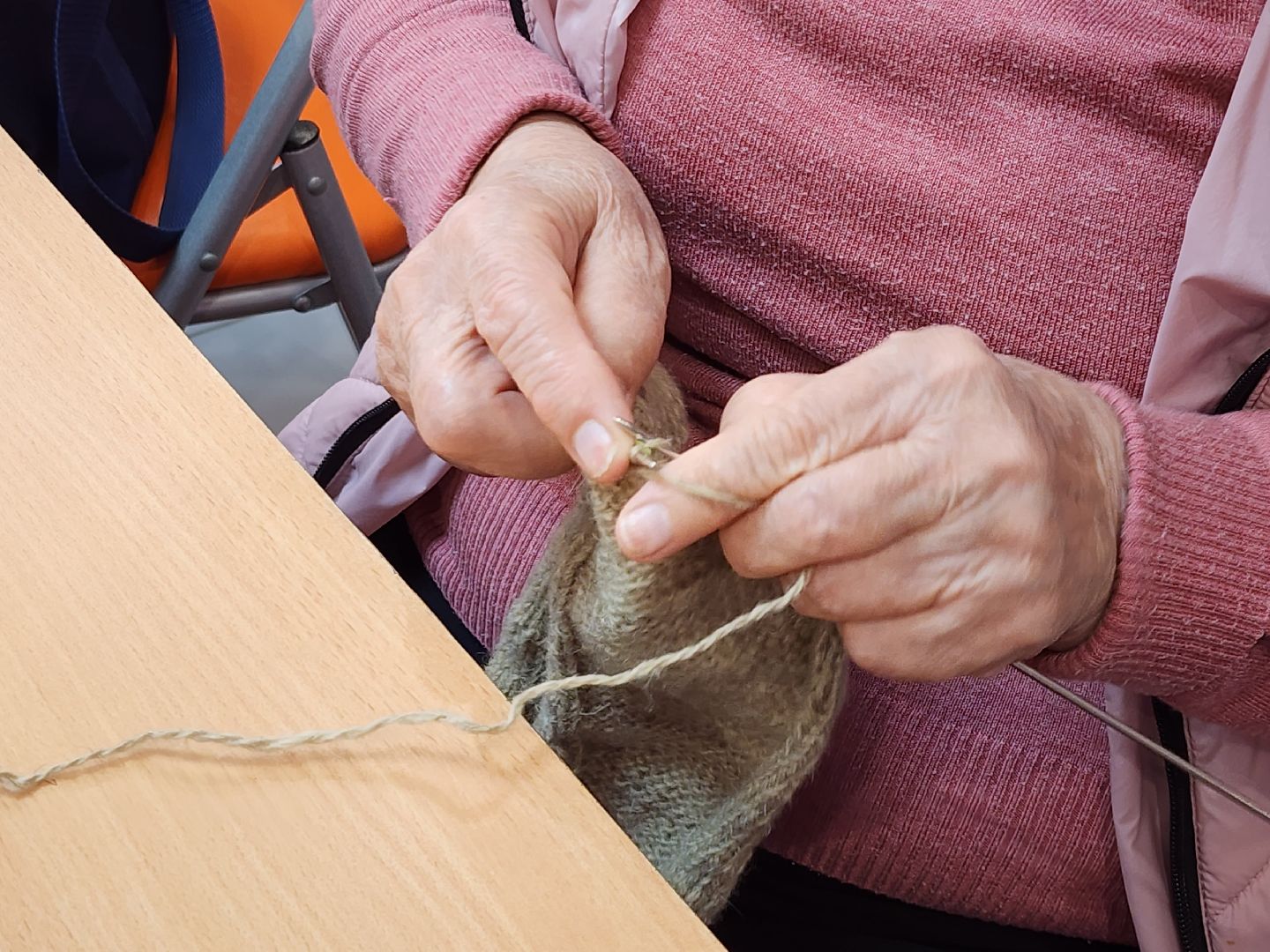 старшее поколение, золотой возраст, видное, рукоделие,