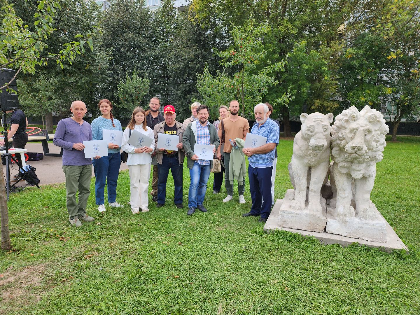 Серпухов, подмосковье, грустные львы, реставрация, сквер, волонтеры,