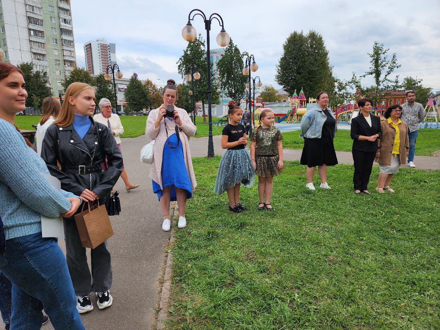 Серпухов, подмосковье, грустные львы, реставрация, сквер, волонтеры,