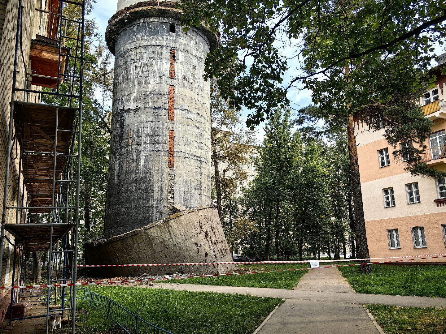 чп, обвал, водонапорная башня, постройка,