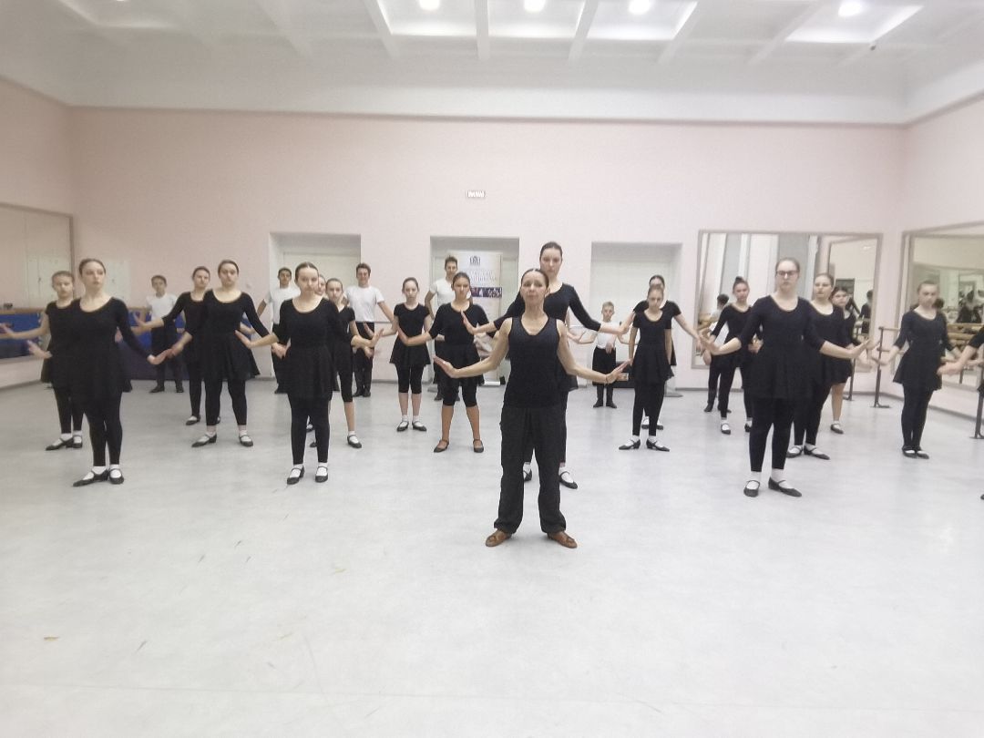 Балет, русский национальный балет Кострома, пуанты, Балашиха, культура, танцы, национальное шоу России, мастер-класс, заслуженная артистка России, заслуженные артисты Костромы, Кострома