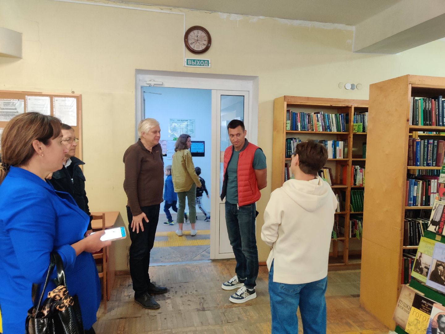 красноармейск, ремонт, библиотека, инициативное бюджетирование, депутат,