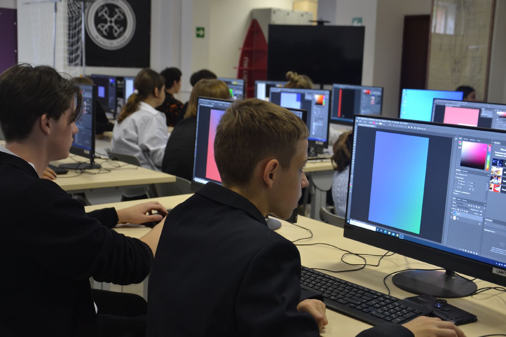 Движение Первых, Найди свое призвание, ЦМИТ Жуковский, профессиональная проба, графический дизайнер,