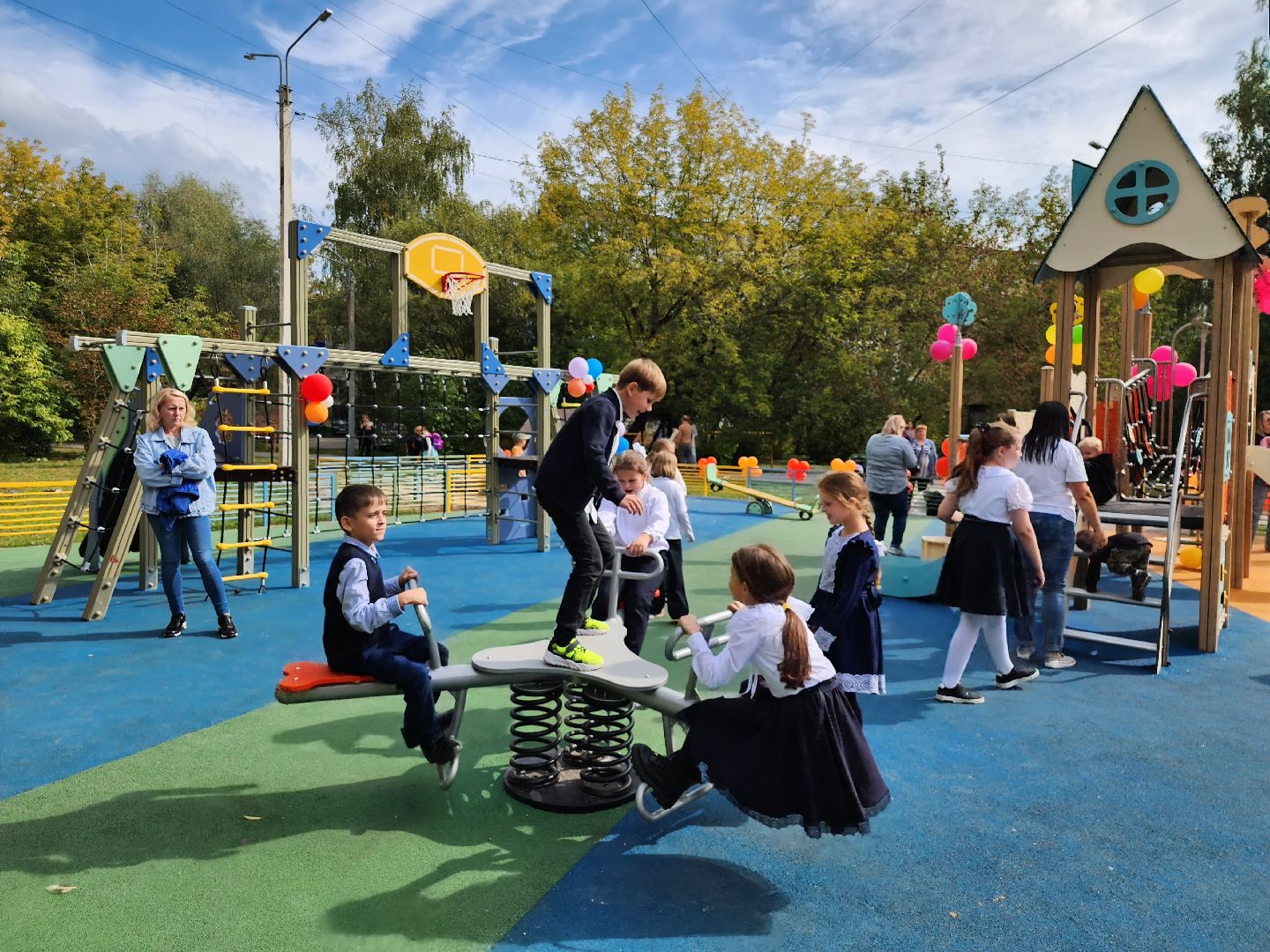 серпухов, подмосковье, дети, детская игровая площадка, детская игровая площадка губернатора, детские площадки, игра, благоустройство,