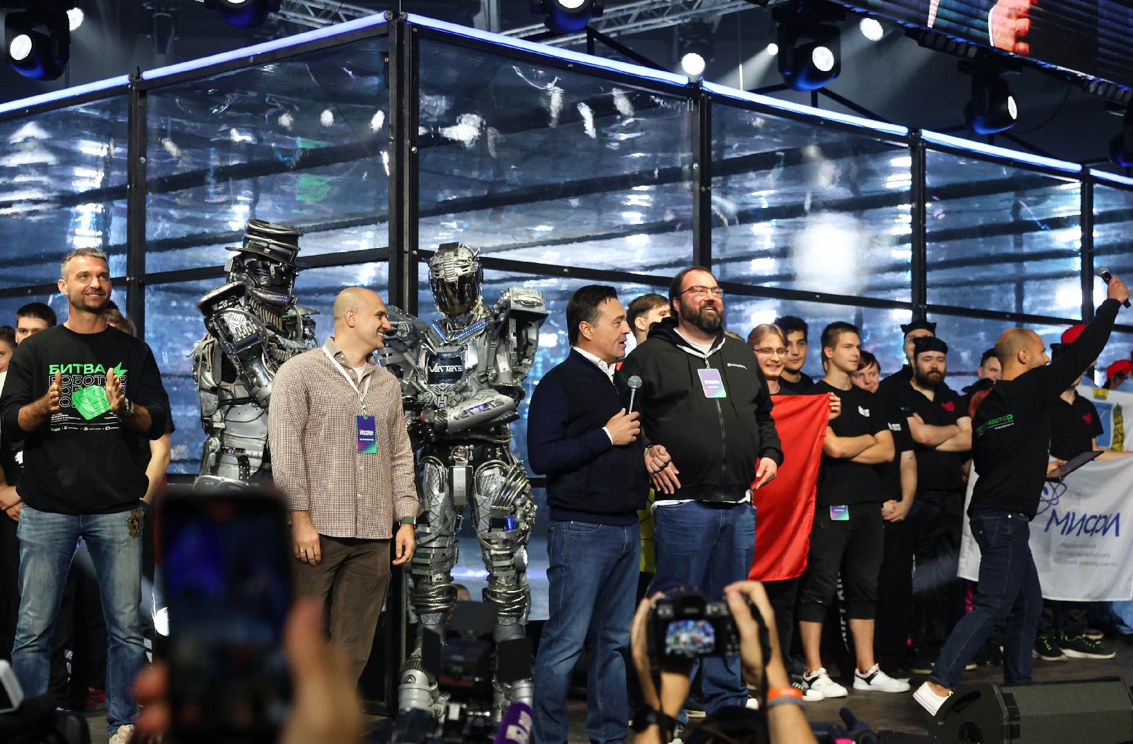 робот, робототехника, битва, полуфинал, победа,
