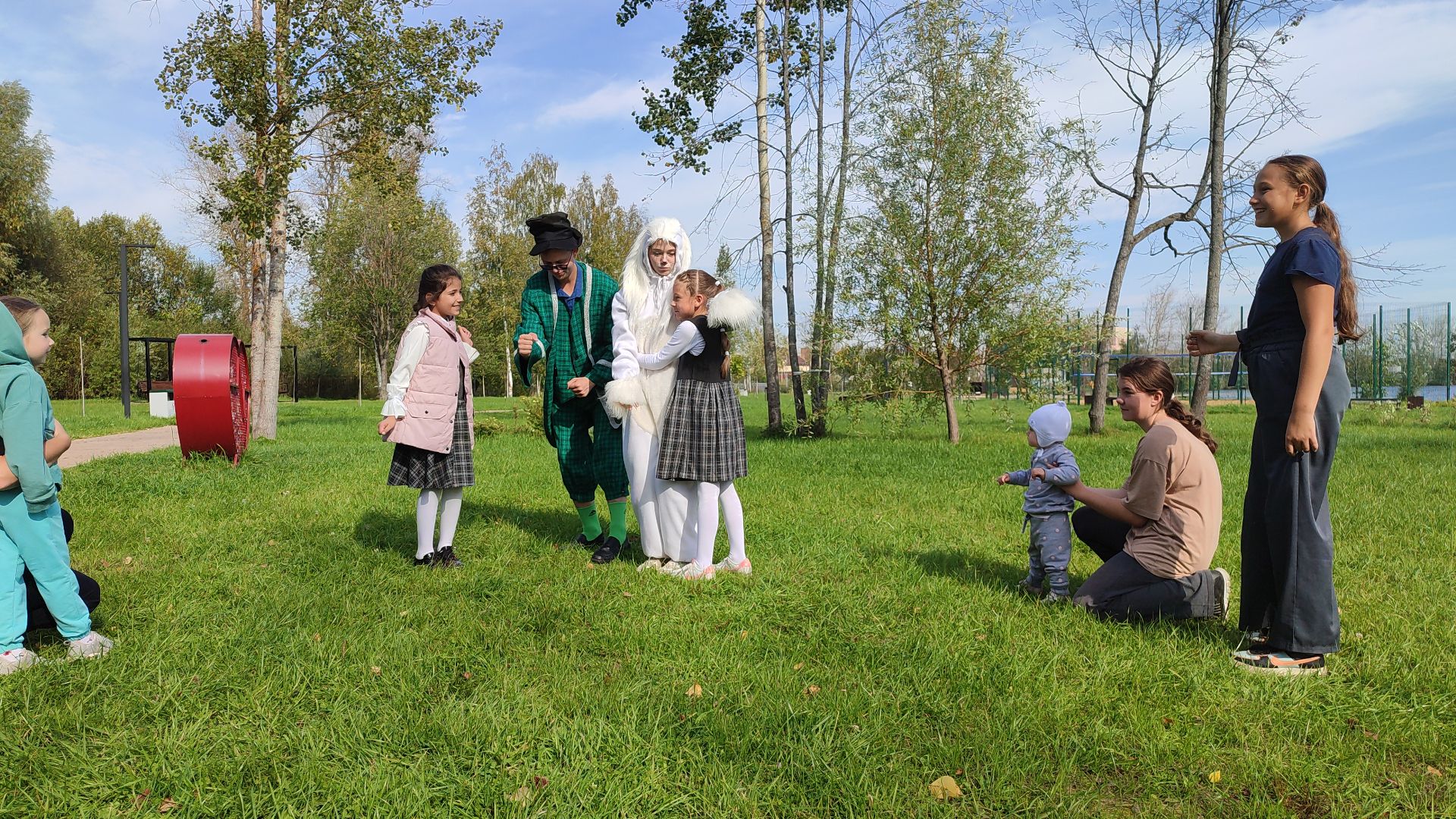 деньспонтанныхчаепитий, талдомскийокруг, солнечныйберег, льюискэролл, шляпник, дети,