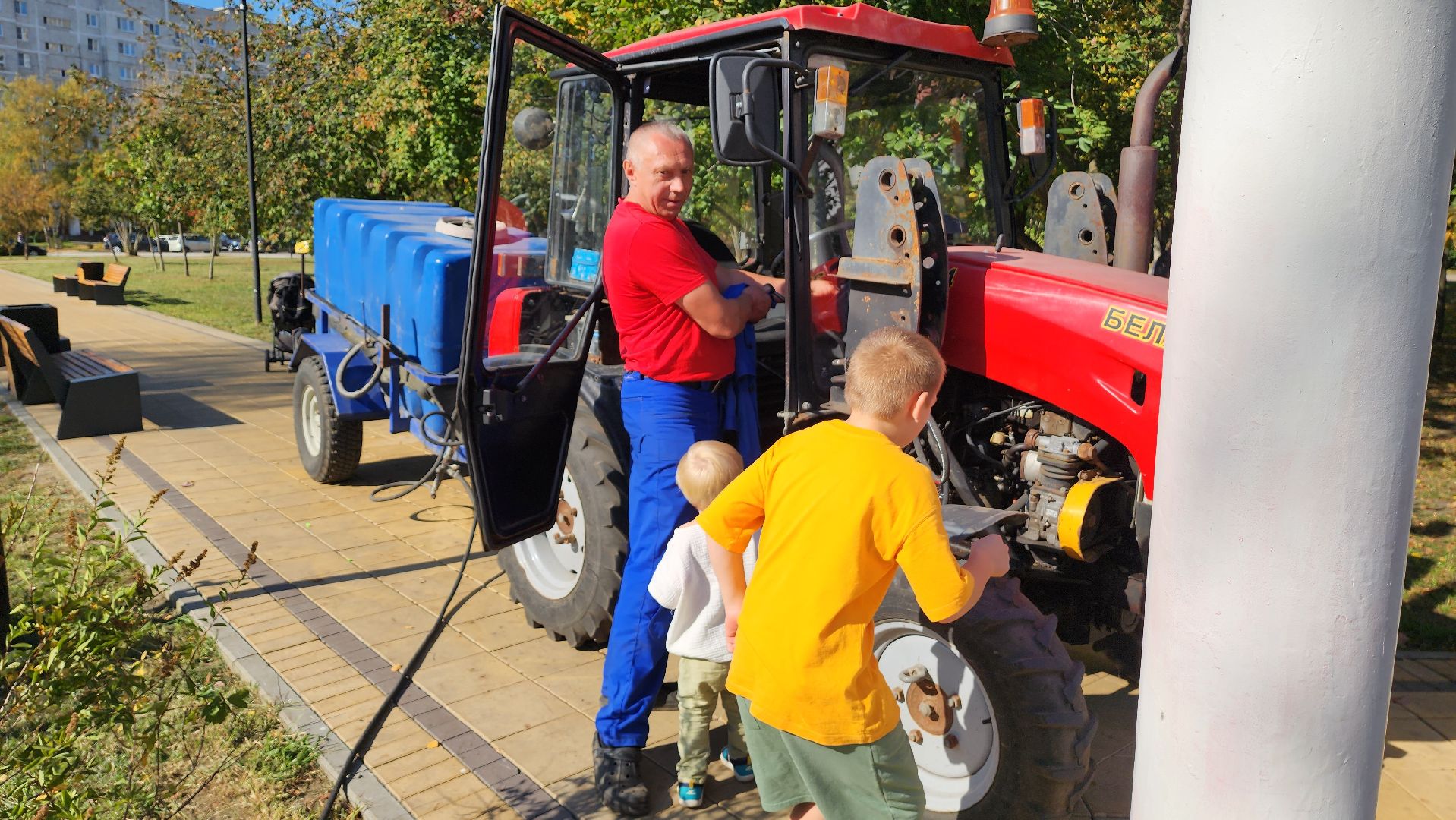 Подмосковье, городской округ пушкинский, ивантеевка, посади свое дерево, дети,