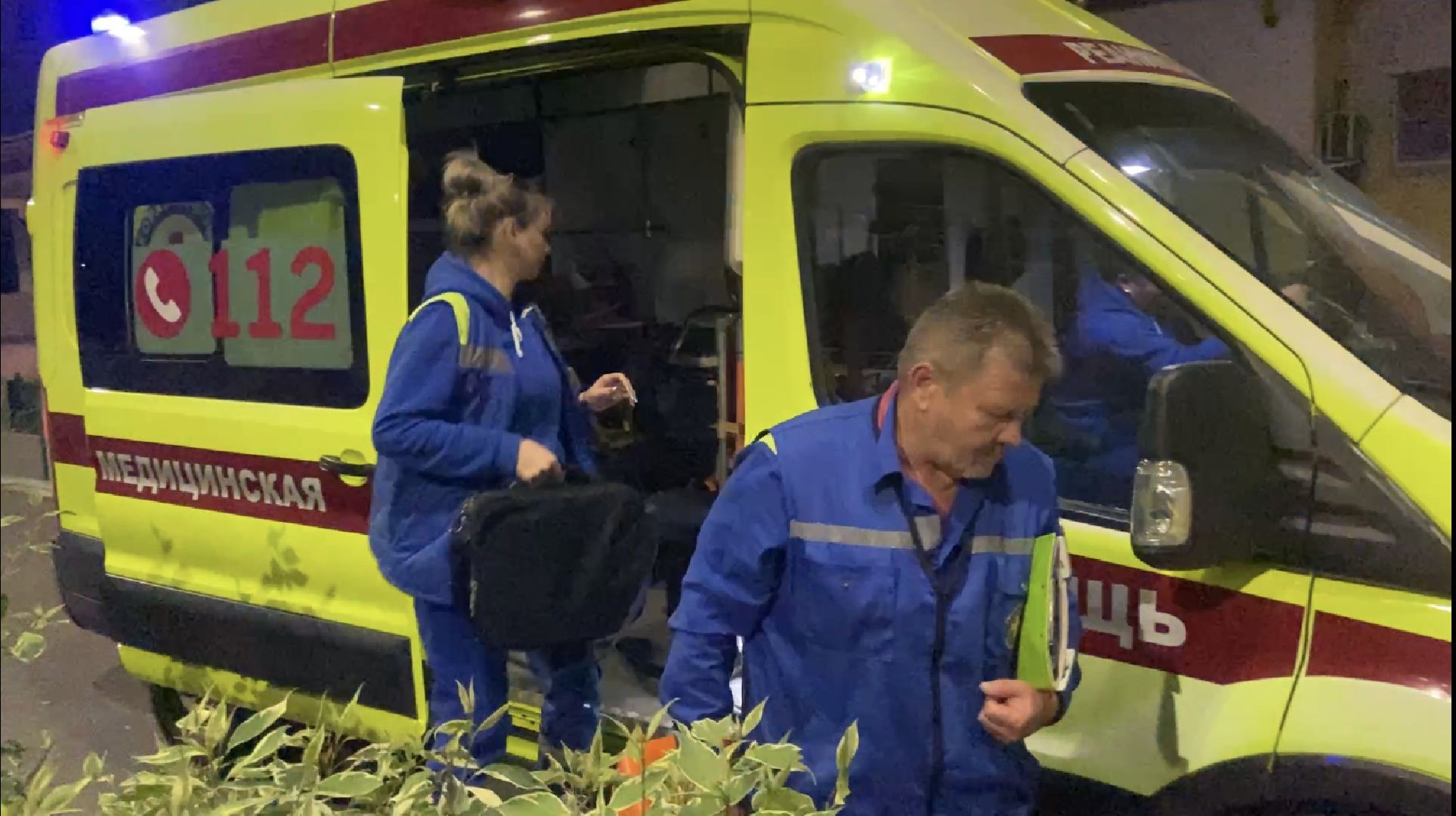 врачи, скорая помощь,