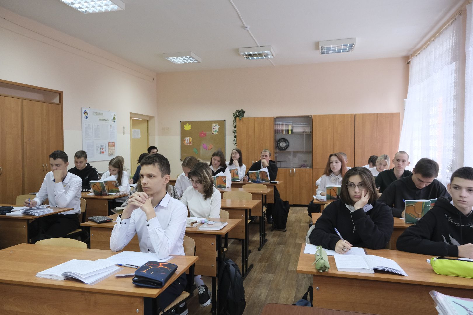 пущино, подмосковье, учитель, учителя, школа, образование, дети,