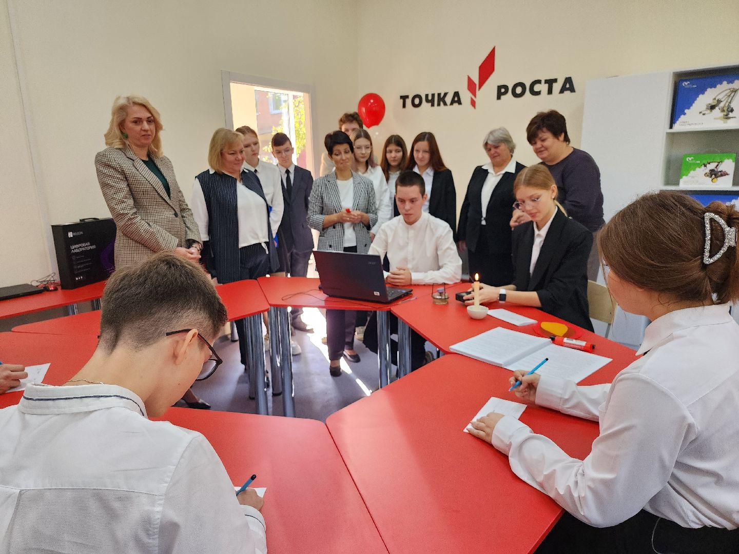 точка роста, серпухов, подмосковье, школа, образование, технологии,