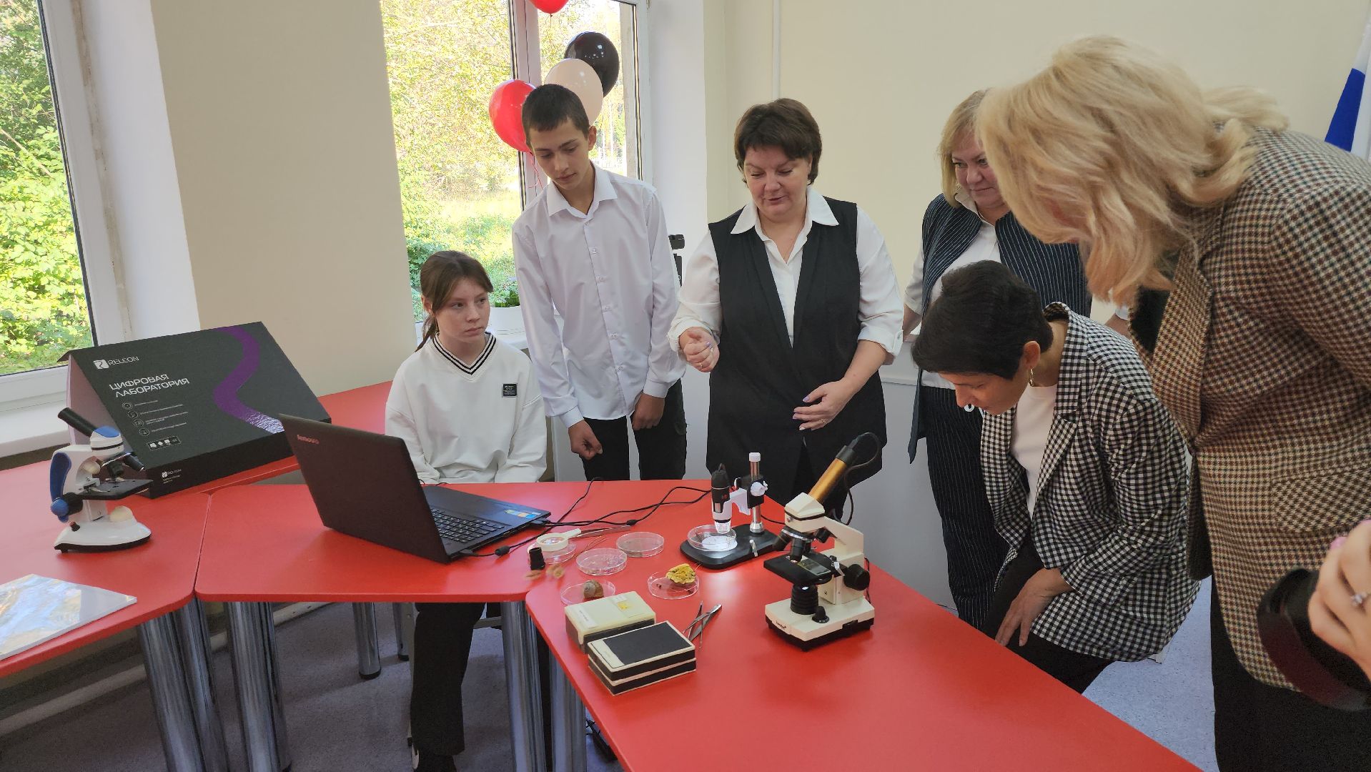 точка роста, серпухов, подмосковье, школа, образование, технологии,