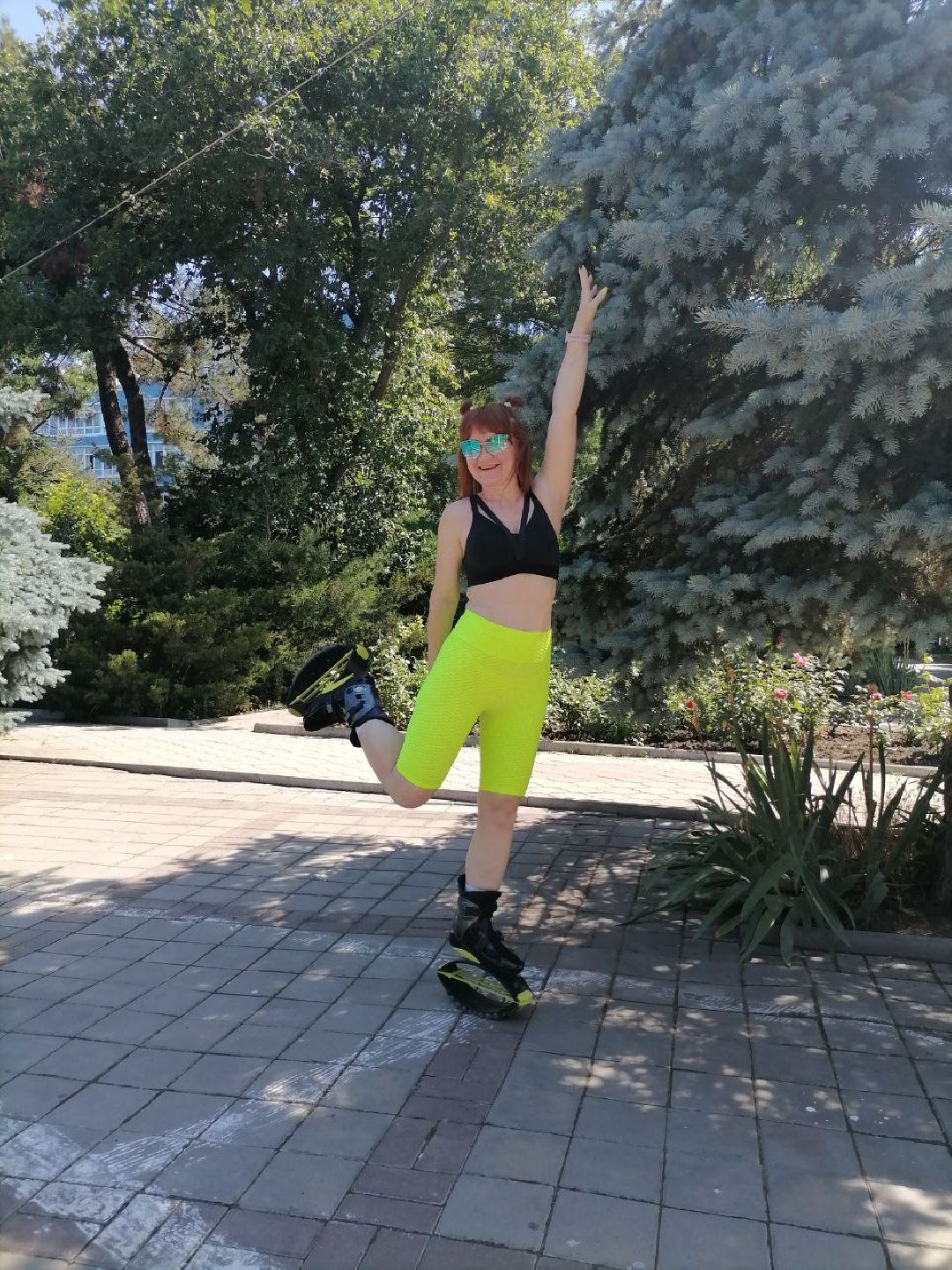 Кангу Джампс, фитнес, комплекс пляжных идов спорта.