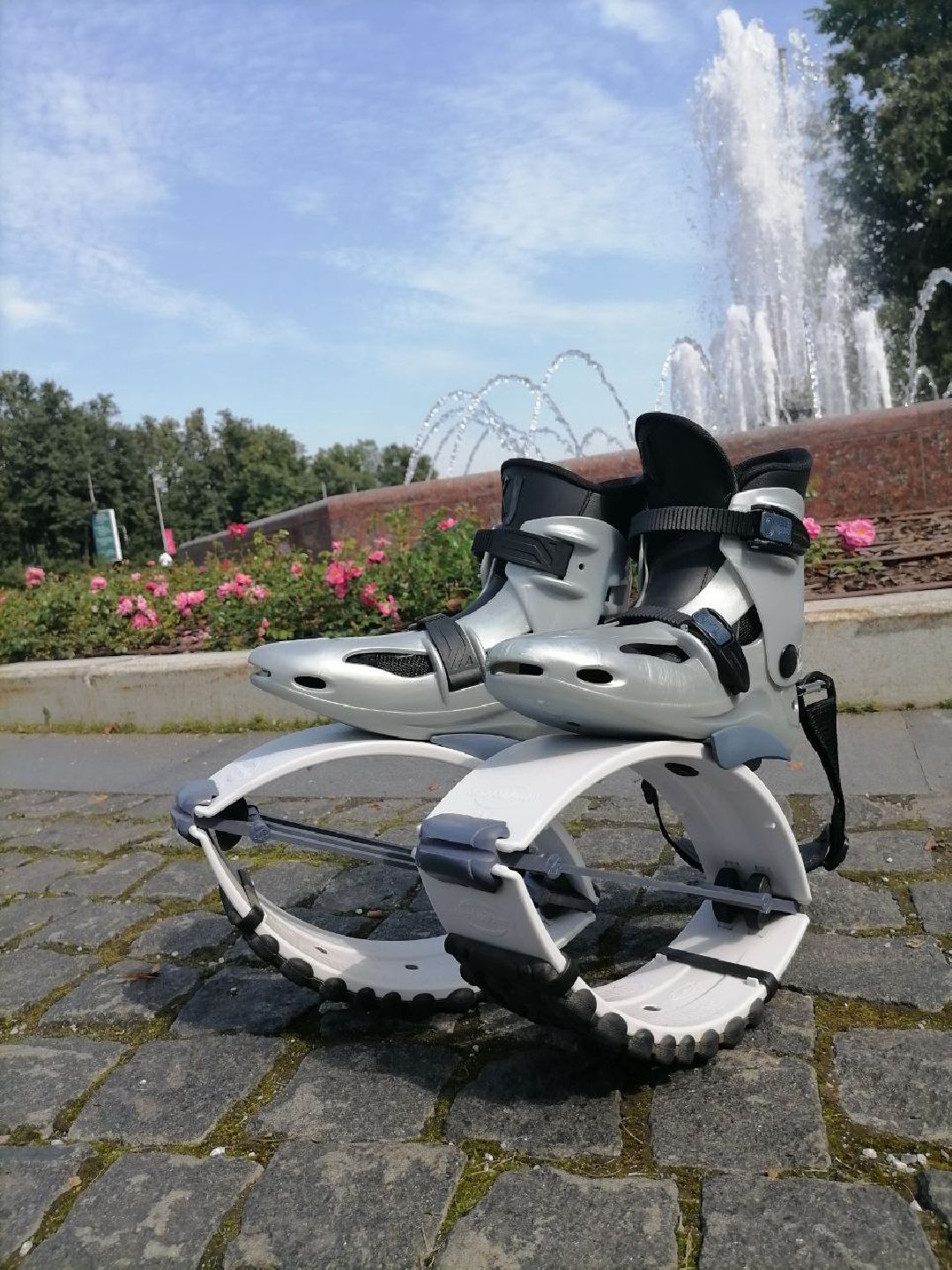 Кангу Джампс, фитнес, комплекс пляжных идов спорта.