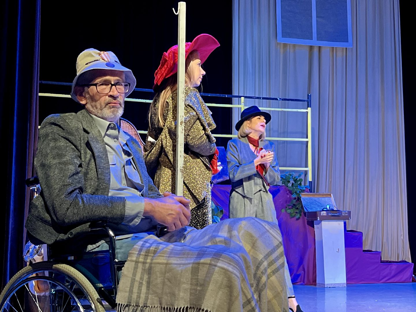 наро-фоминск, культура подмосковья, народный театр, премьера, цдк звезда,