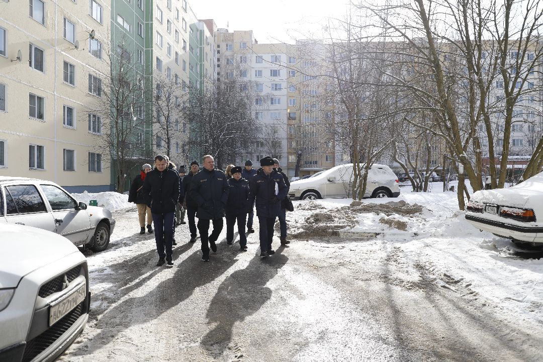 Жкх, благоустройство, наледь, снег, уборка, дворник, мбу, дорожноехозяйство, трактор, погрузчик, густ, инспектор, осадки, снегопад, Наро-Фоминск