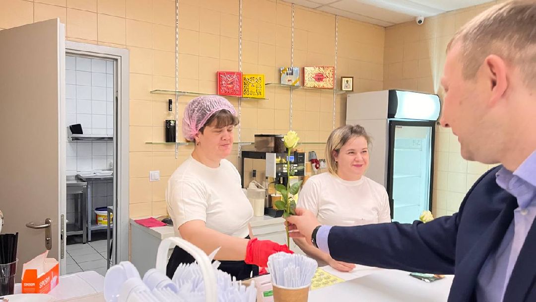 Врачи, перинатальный центр, медицина, подарки, 8марта, сюрприз, белый халат, медики, гинеколог, роды, рождаемость, патологтя, беременность