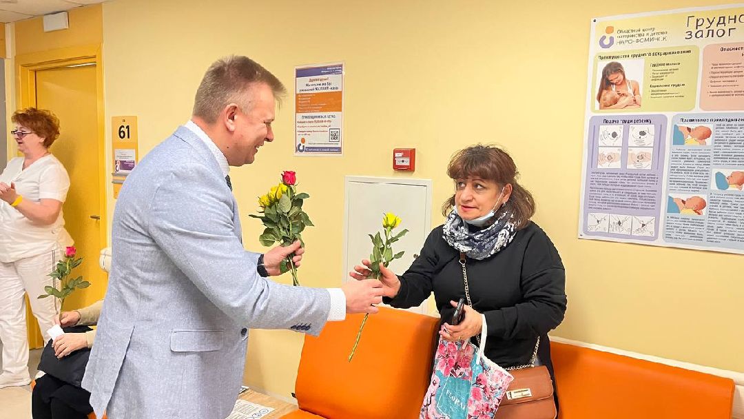 Врачи, перинатальный центр, медицина, подарки, 8марта, сюрприз, белый халат, медики, гинеколог, роды, рождаемость, патологтя, беременность