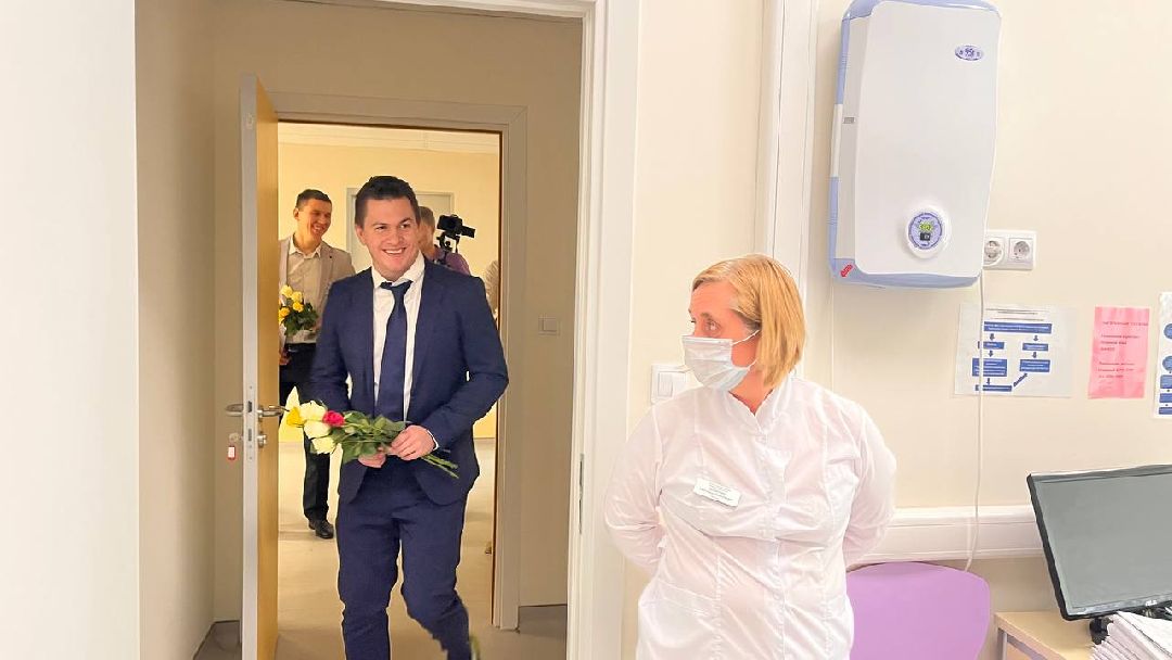 Врачи, перинатальный центр, медицина, подарки, 8марта, сюрприз, белый халат, медики, гинеколог, роды, рождаемость, патологтя, беременность