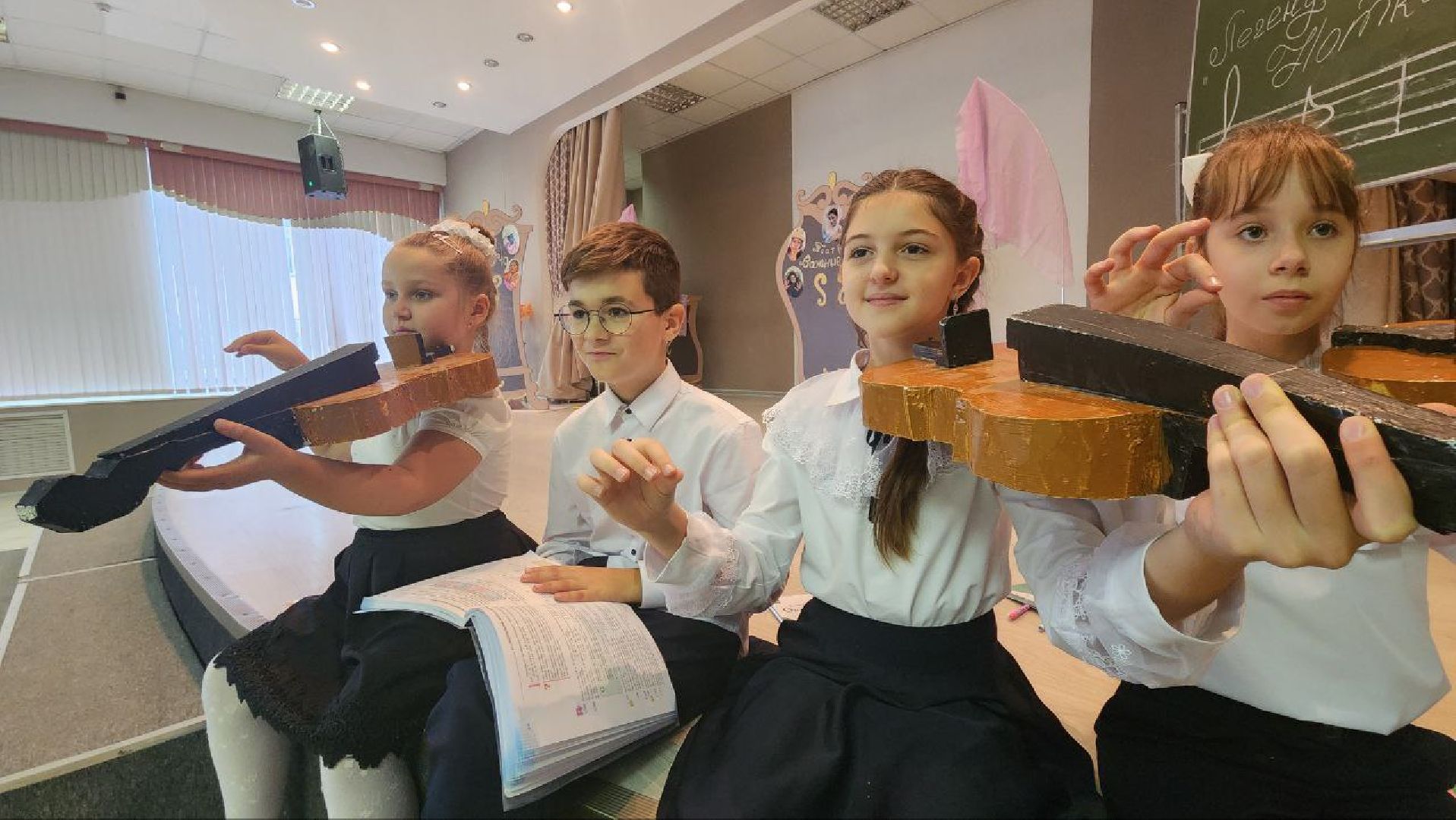 Дмитров, Школьный мюзикл, Григорий Гладков, Театр Важные люди,