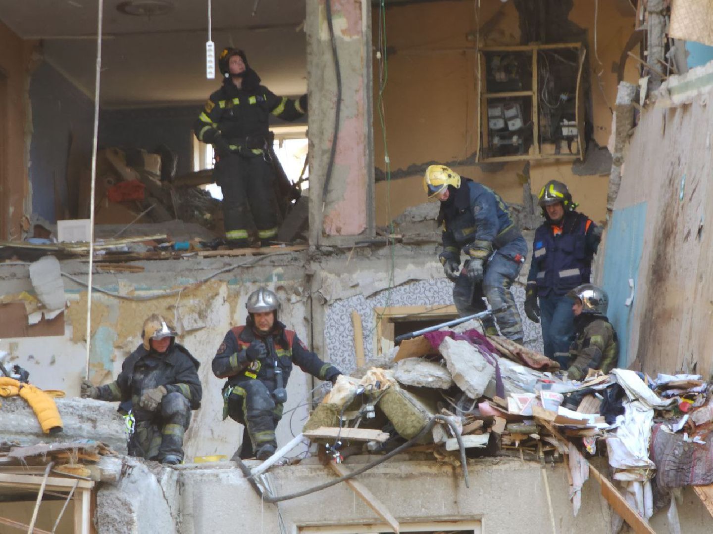 МЧС, спасатели, ЧП, взрыв газа, Балашиха, пожарные,