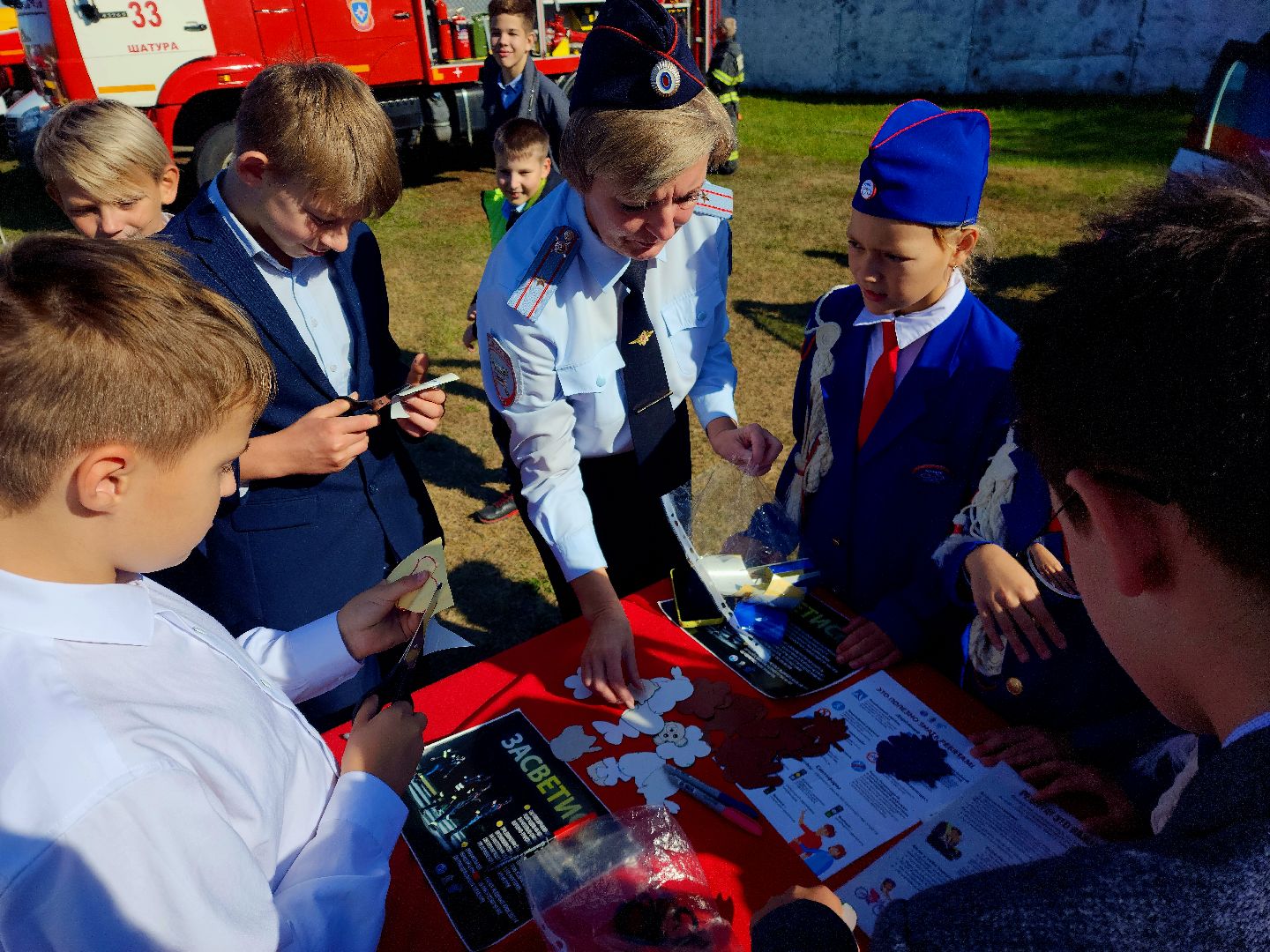 ЧС, ЧП, Шатура, выставка техники, профессии, школьники,