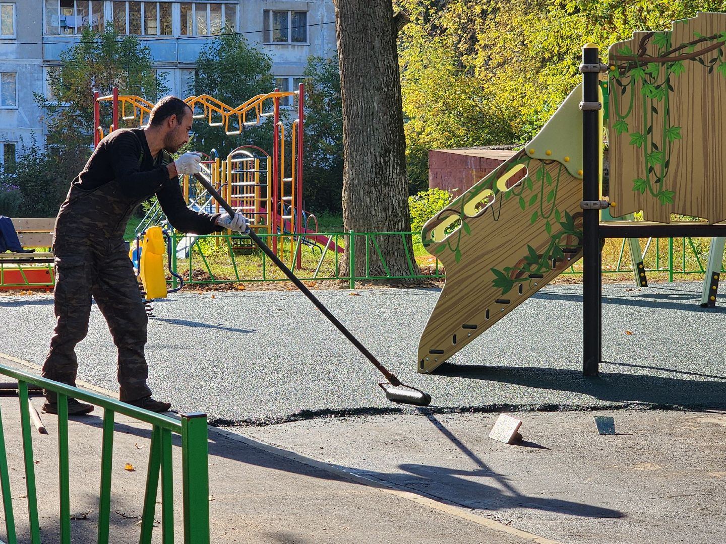благоустройство дворов, улица космонавтов, серпухов, детская игровая площадка, дети,