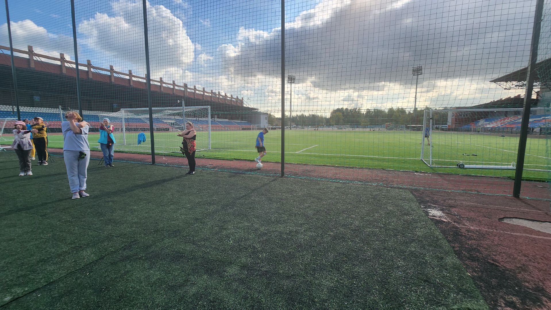 долгопрудный, ФСК Салют, скандинавская ходьба, скандинавы, забег имени Пацаева,