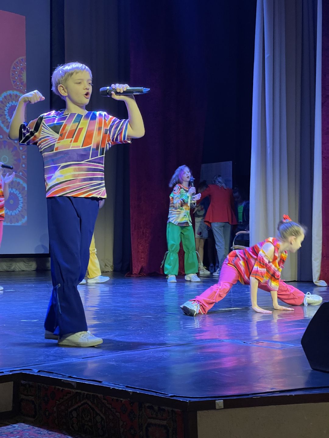 вокал, фестиваль, джаз, эстрада, конкурс, дети, молодёжь, искусство, хореография, Серебряный Олень, Одинцово, Назарьево, Григорий Гладков, Валерия Бутарева, Чародеи