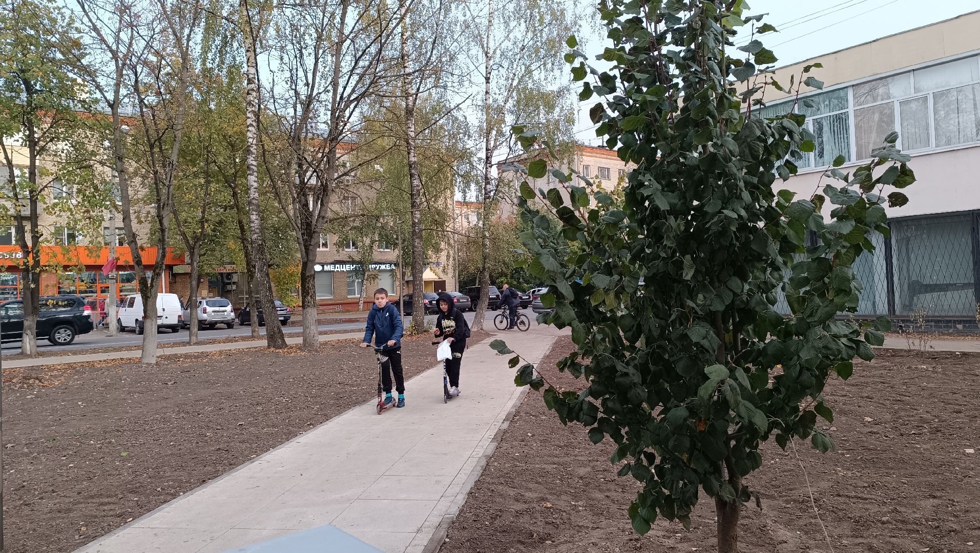 лобня, сквер, благоуйстройство,