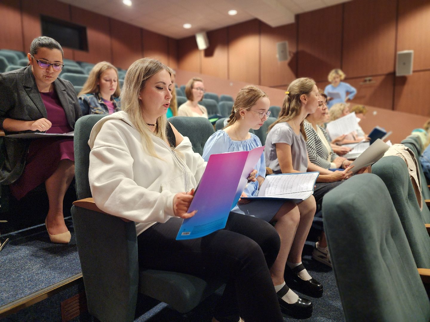 домодедово, нежный грант, нежный бизнес, СЖР, подмосковье, хоровая студия, Студия Апрель, хор домодедово,