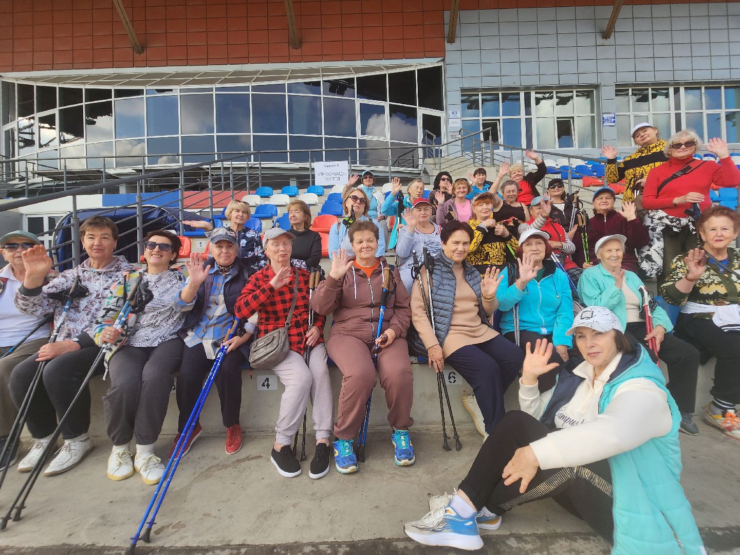 долгопрудный, скандинавская ходьба, физкультура, день пожилого человека,