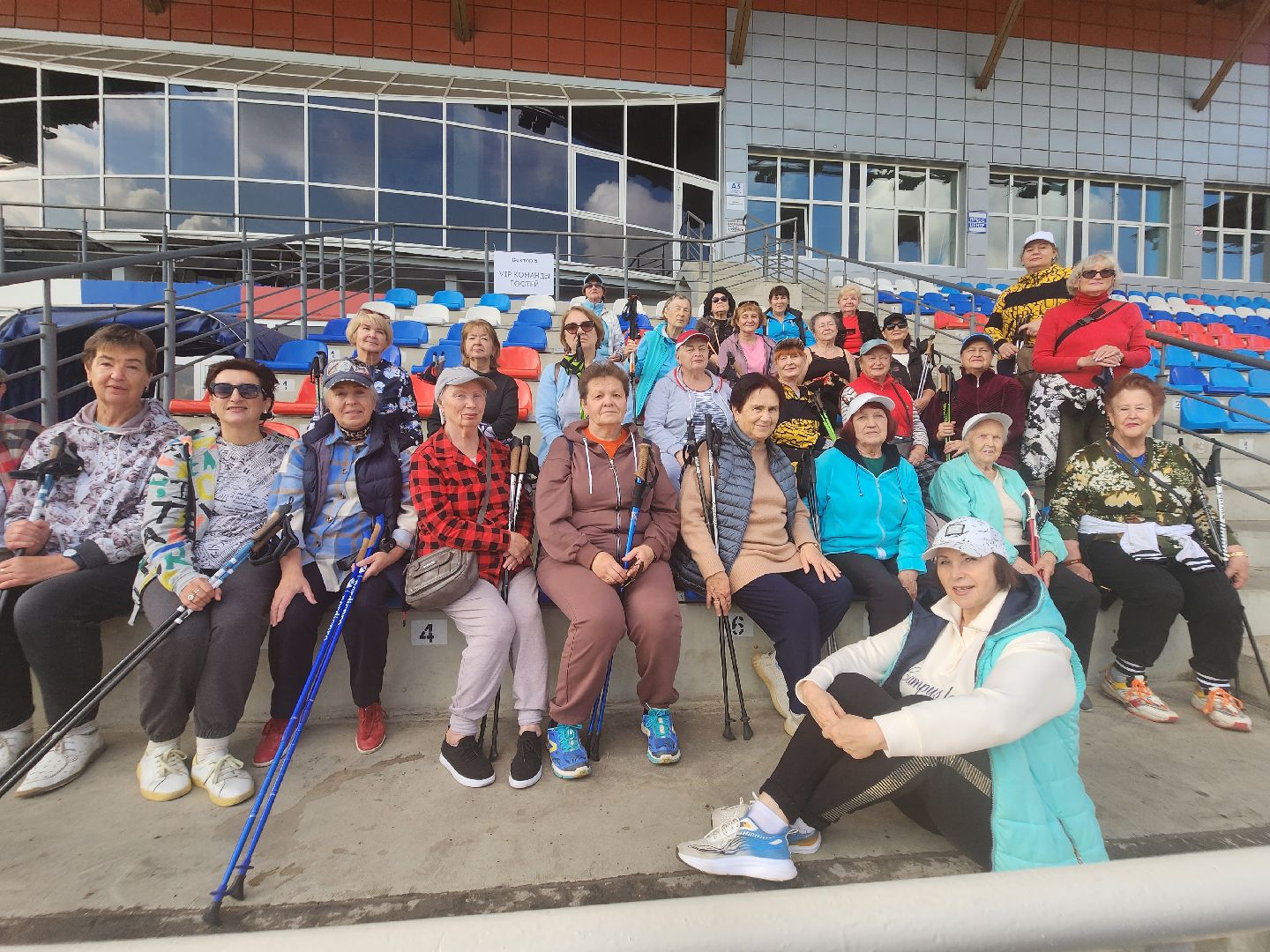 долгопрудный, скандинавская ходьба, физкультура, день пожилого человека,