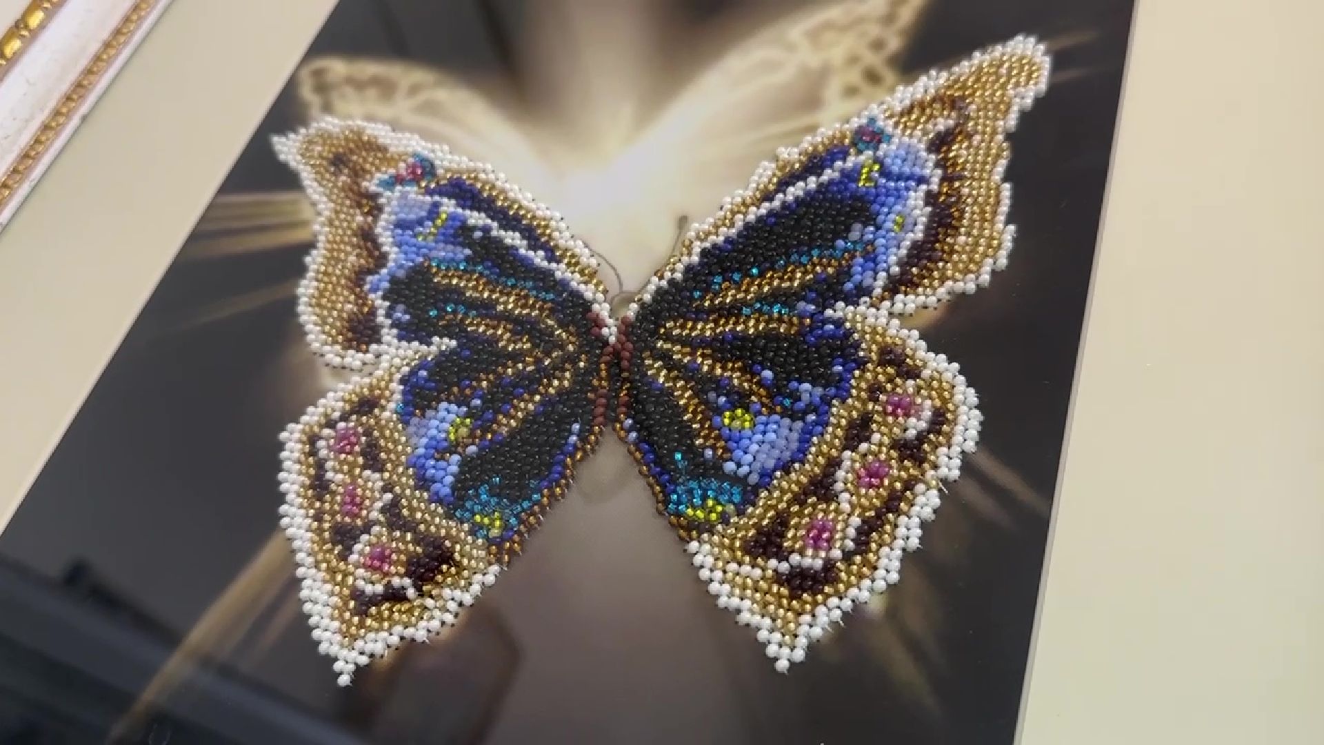 Реутов, культура, музей, выставка, картины из бисера, Инна Ананьева,