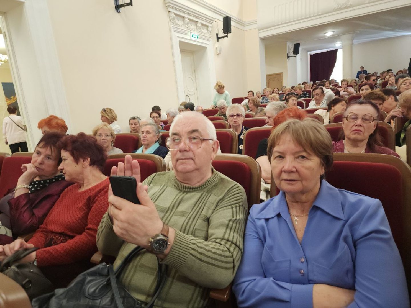 день пожилого человека, видное, старшее поколение, золотой возраст, праздник,