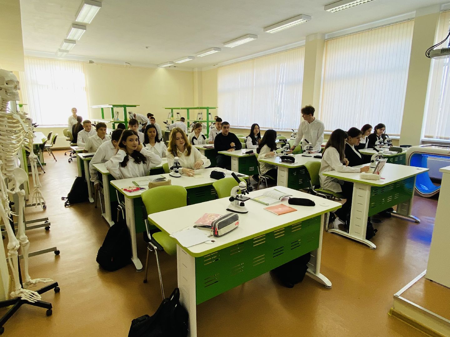 Балашиха, Балашихинский лицей, Стол Пирогова,