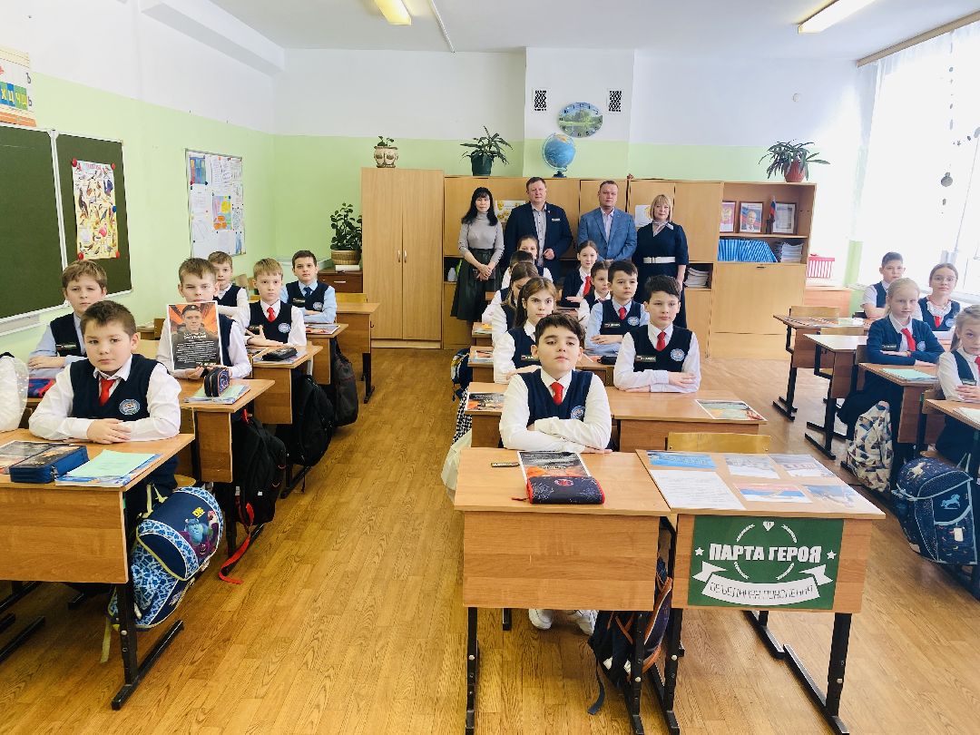 Краснознаменск, СВО, Мариуполь, строительство, Павел Капустин, парта героев, благотворительность