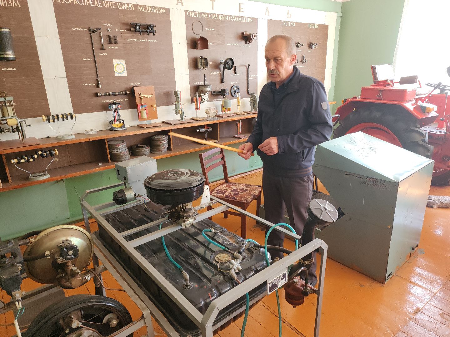 Кашира, тарасковская школа, трактор, беларус, производственное обучение, сельское хозяйство,