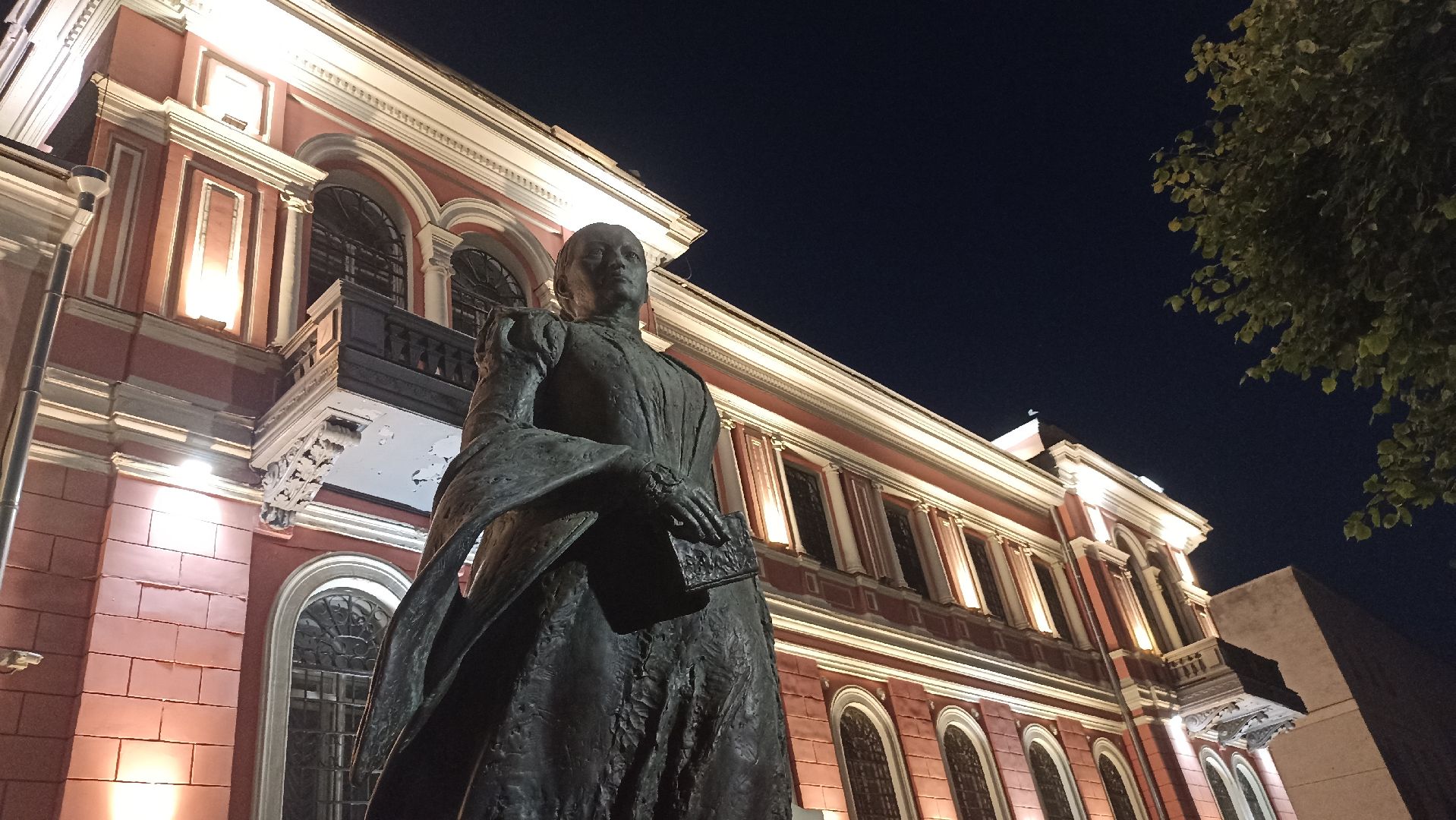 серпухов, подмосковье, светлый город, туризм в подмосковье, достопримечательности, ночной Серпухов,