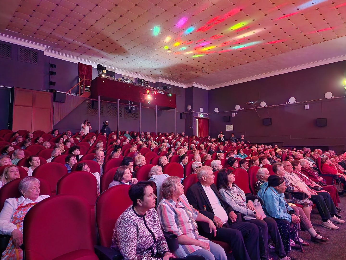 активное долголетие, ветераны, пожилые люди, день пожилого человека, егорьевск, подмосковье, губернатор, губернаторская программа, концерт,