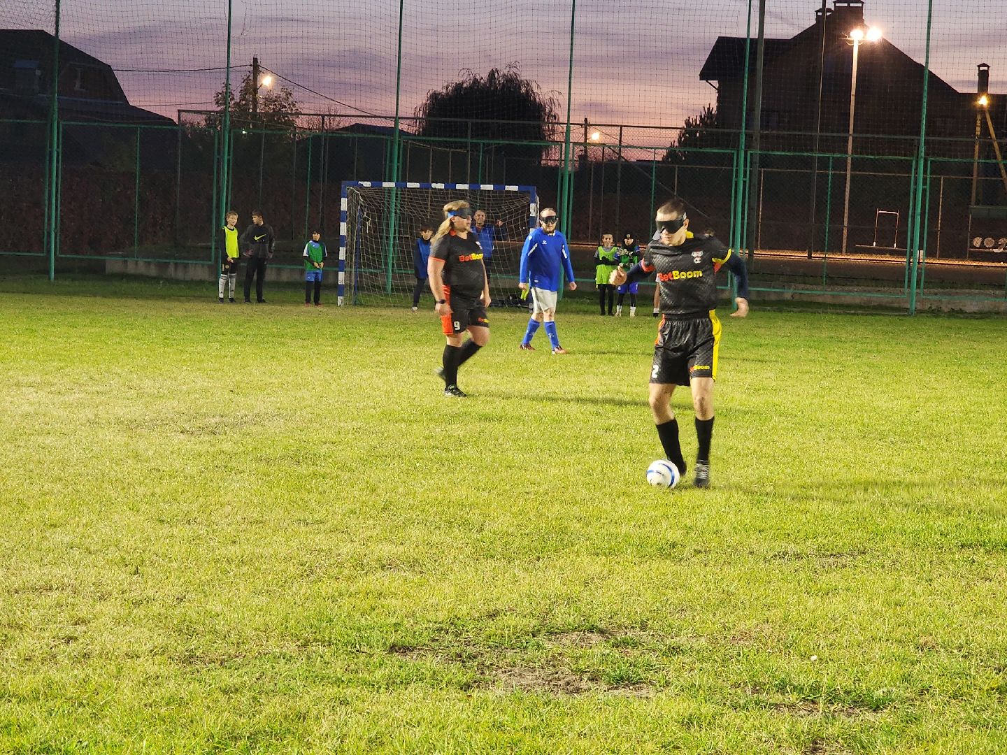 параспорт, инвалиды, слепые, футбол, серпухов, поселок большевик, спортшкола зубренок, ано прозрение, мастер-класс,