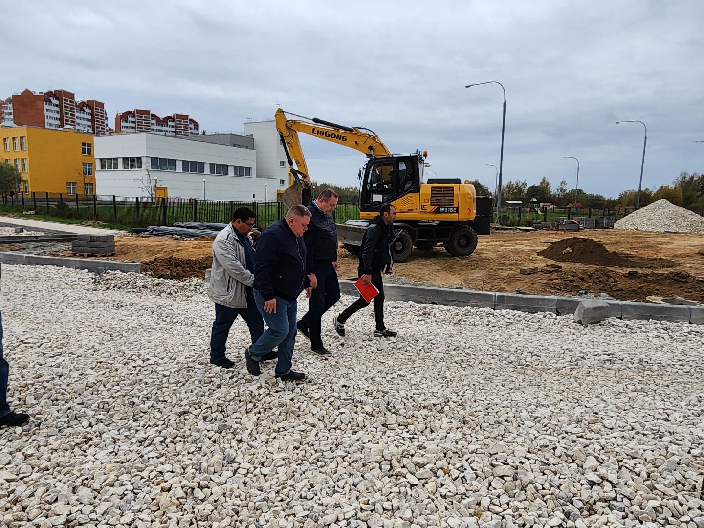 дороги, строительство дорог, серпухов, ивановские дворики, строительство поликлиники, круговой перекресток,