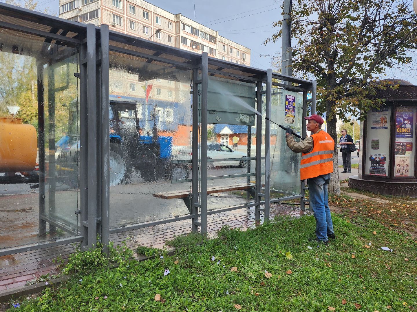серпухов, автобусные остановки, комбинат благоустройства, благоустройство, подготовка к зиме,