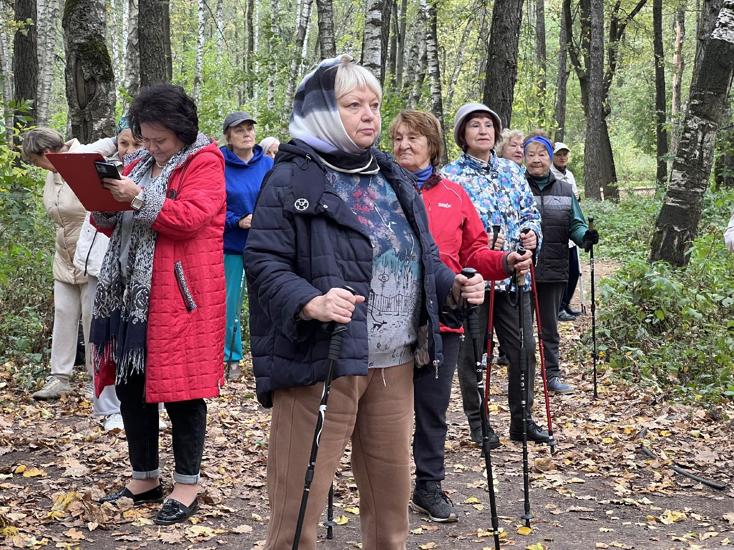 химки, активное долголетие, скандинавская ходьба, пожилые люди,