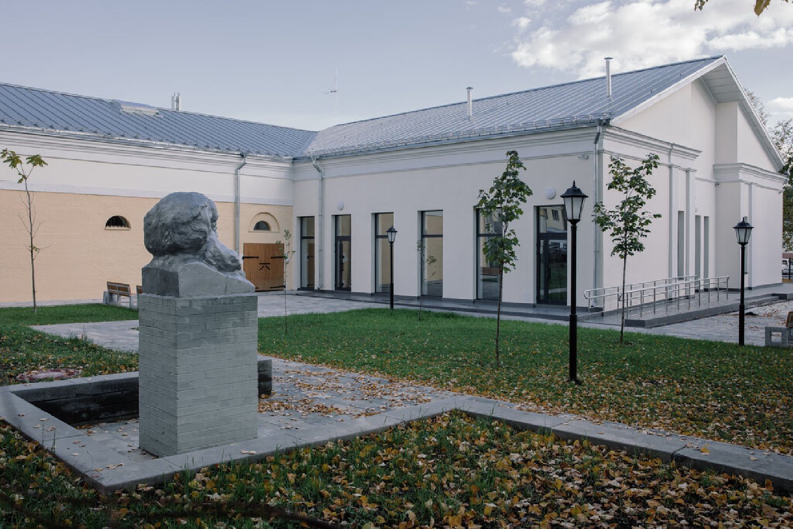 Звенигород, Культура, Звенигородский манеж, Музейный магазин, История,