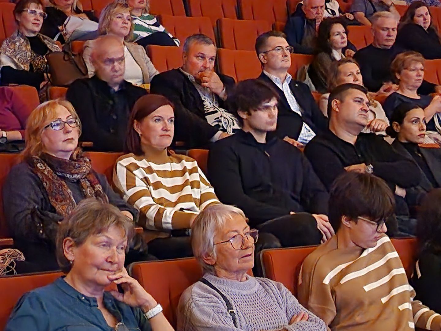 спектакль, актриса, родители, дети,